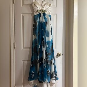 Elegant Blue and White Floral Strapless Dress